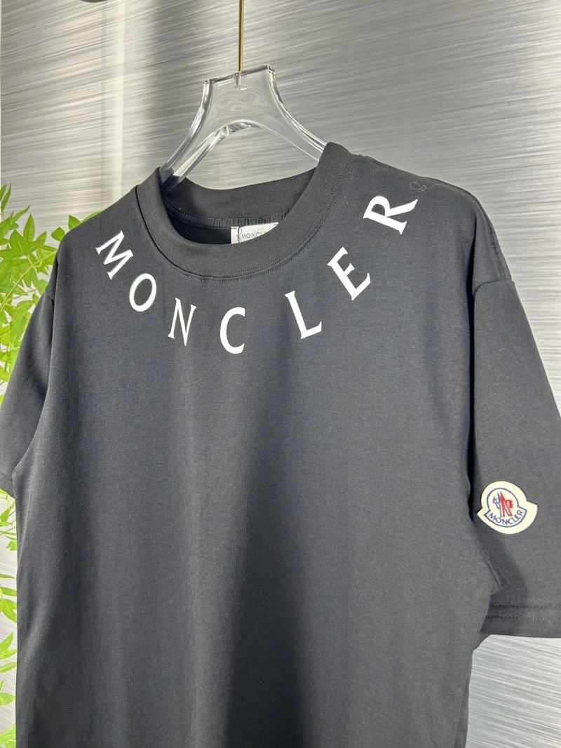 Versatile Moncler T-Shirts 142656