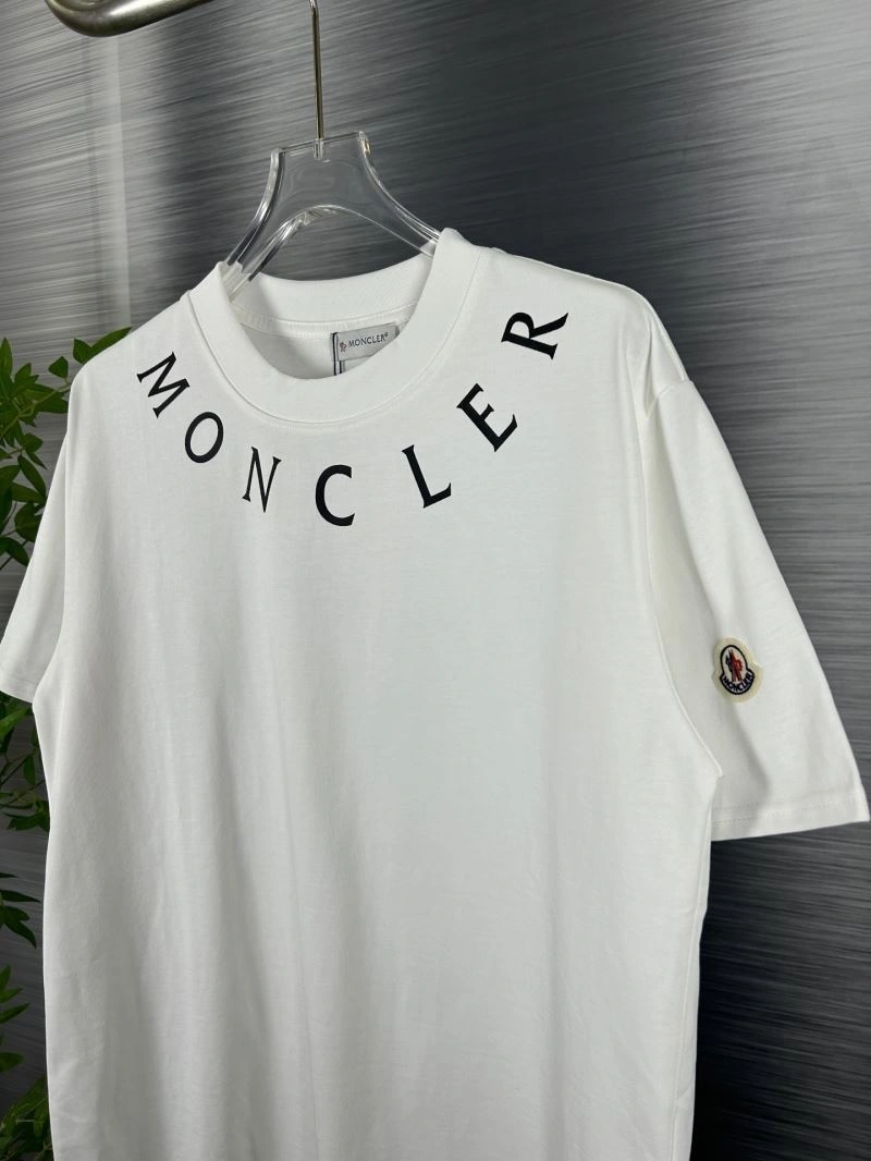 Upgraded Moncler T-Shirts 142659