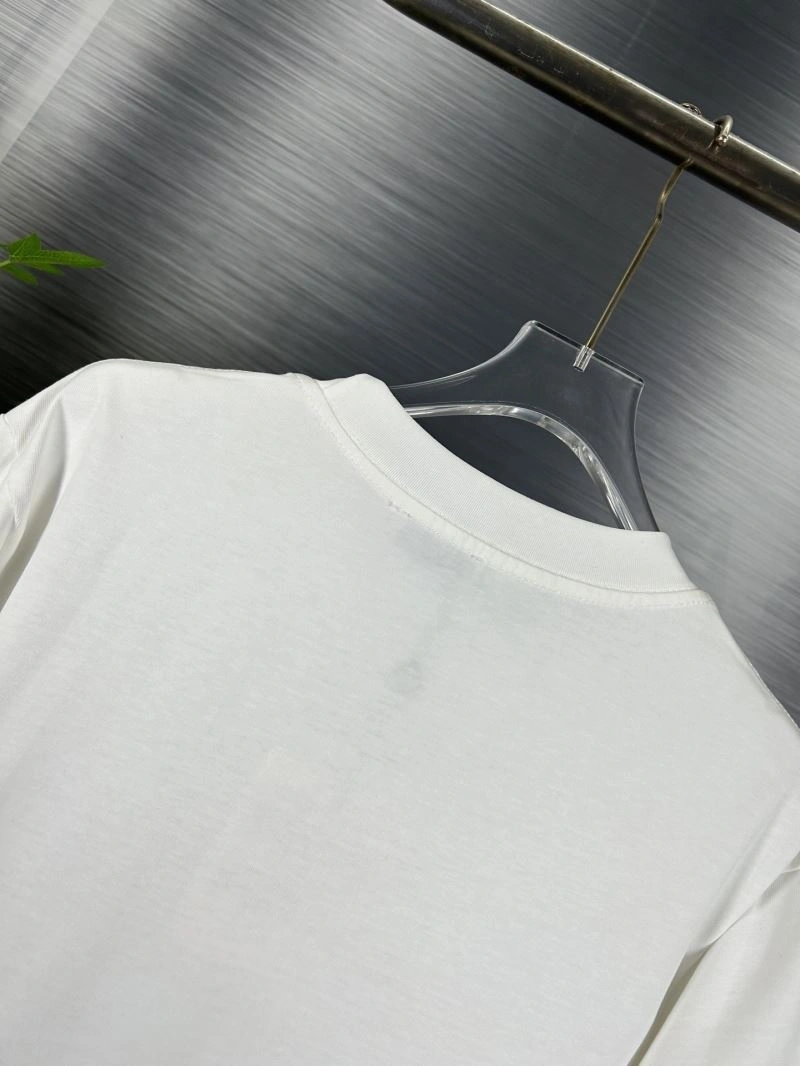 Upgraded Moncler T-Shirts 142659