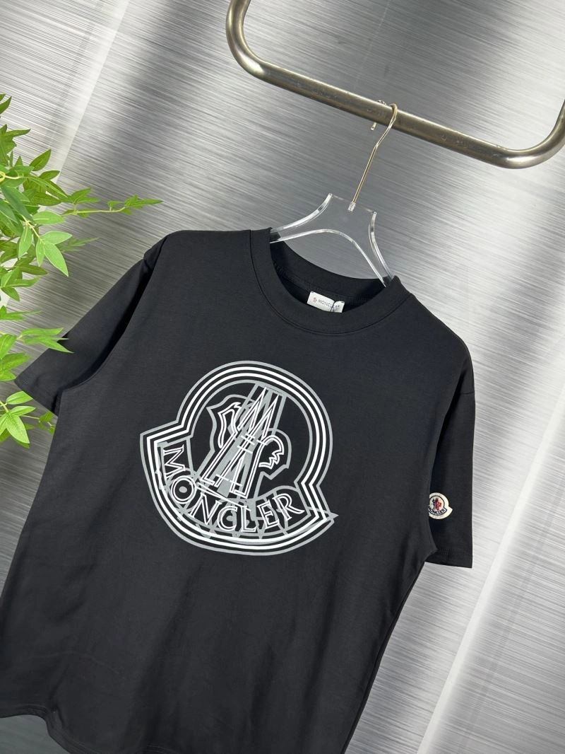 Moncler T-Shirts Breathable 142670