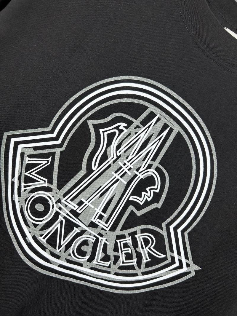 Moncler T-Shirts Breathable 142670