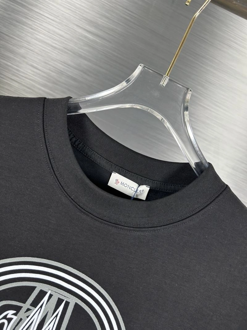 Moncler T-Shirts Breathable 142670