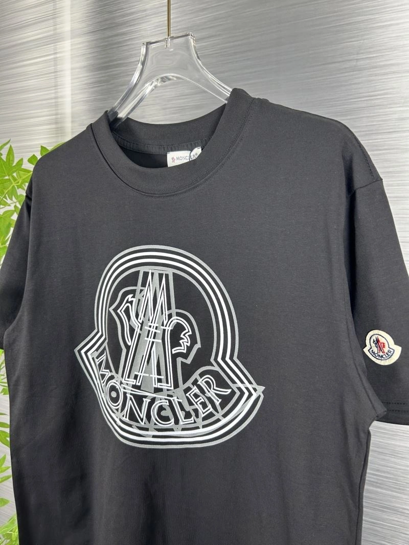 Moncler T-Shirts Breathable 142670