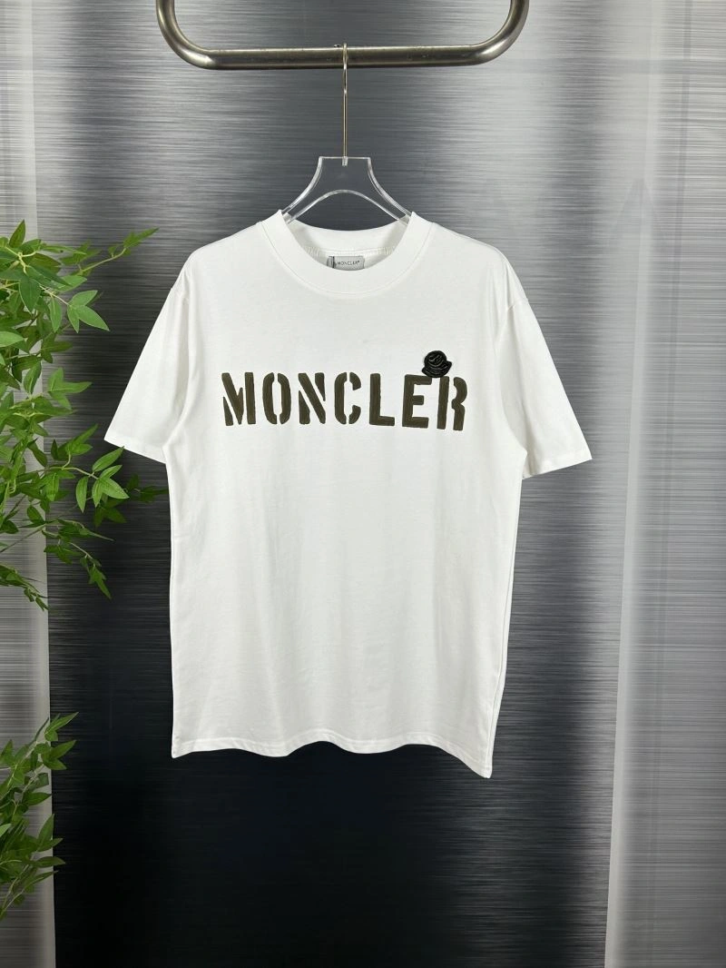 WellDesigned Moncler T-Shirts 142675