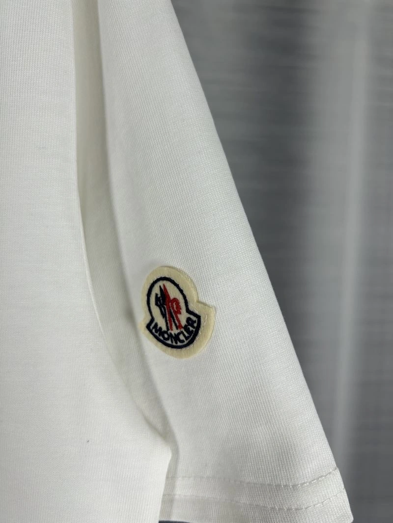 ComfortFit Moncler T-Shirts 142665