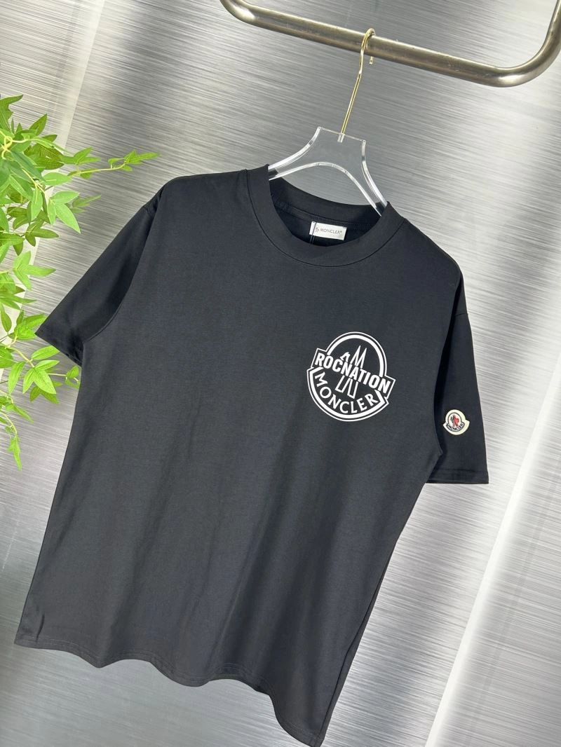 Versatile Moncler T-Shirts 142660