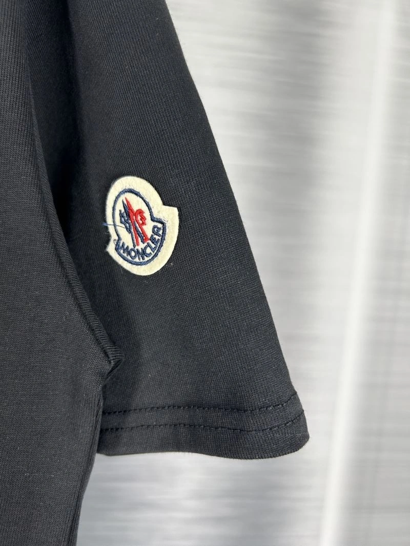 Versatile Moncler T-Shirts 142660