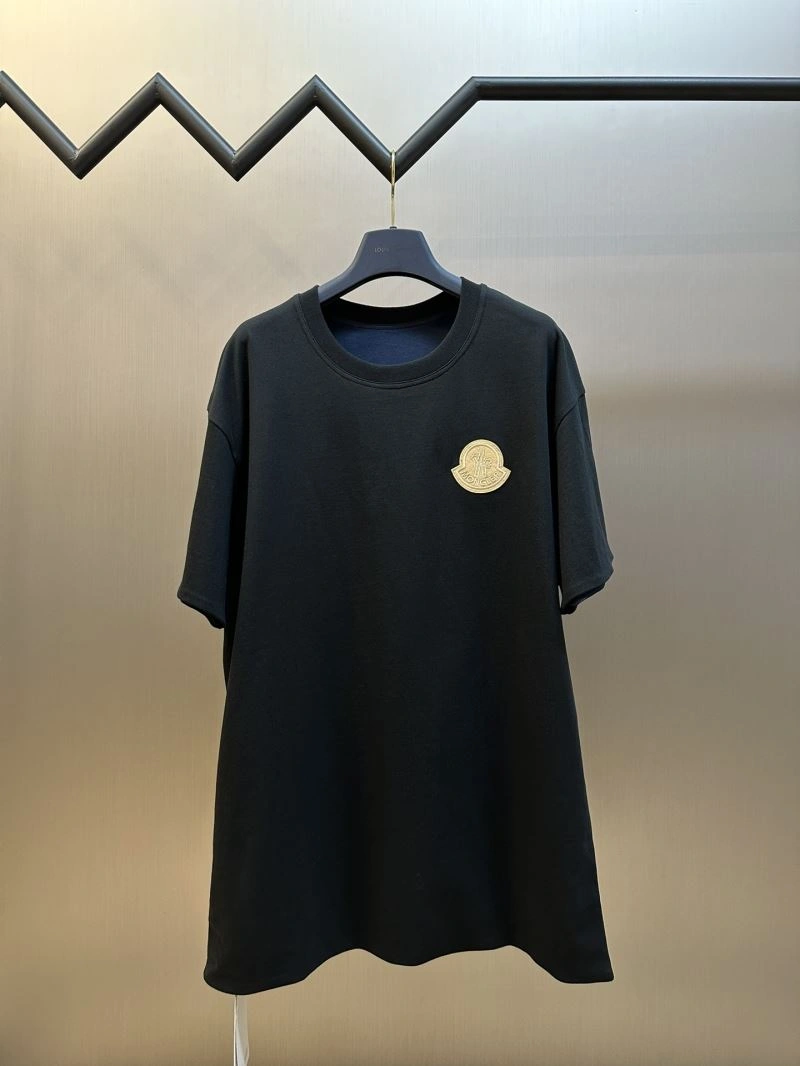 Moncler T-Shirts Effortless 142650