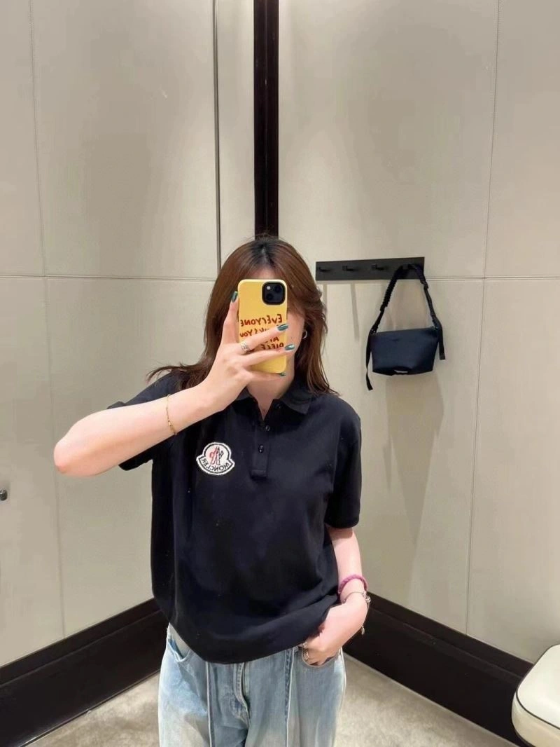 Chic Moncler T-Shirts 142647