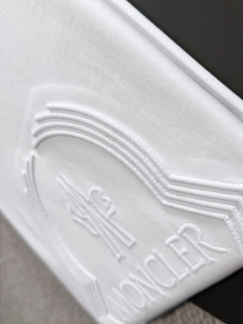 Flexible Moncler T-Shirts 142648