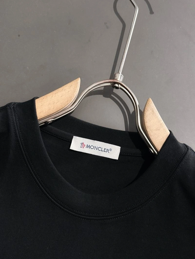 TravelReady Moncler T-Shirts 142651