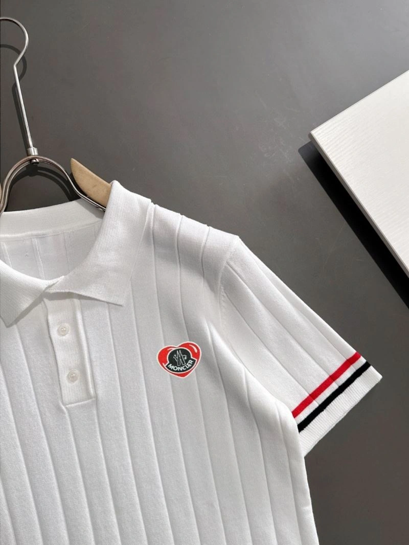 Moncler T-Shirts ComfortFit 142623