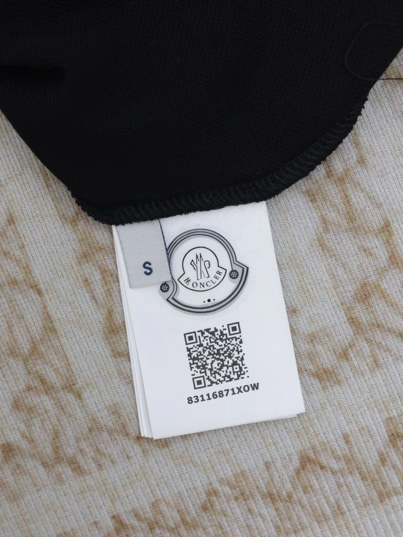 Reliable Moncler T-Shirts 142632