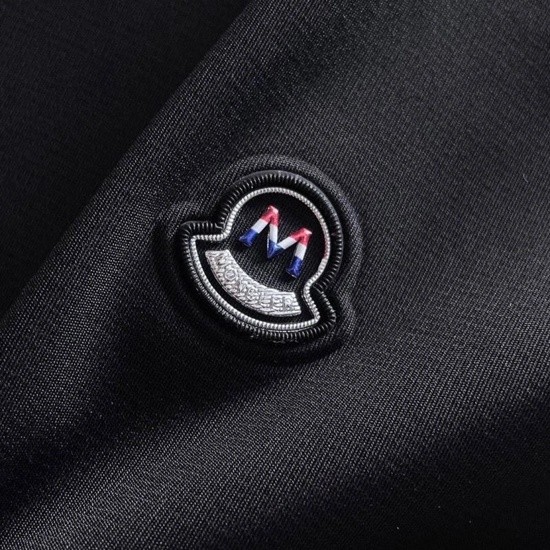 Moncler T-Shirts Sustainable 143682