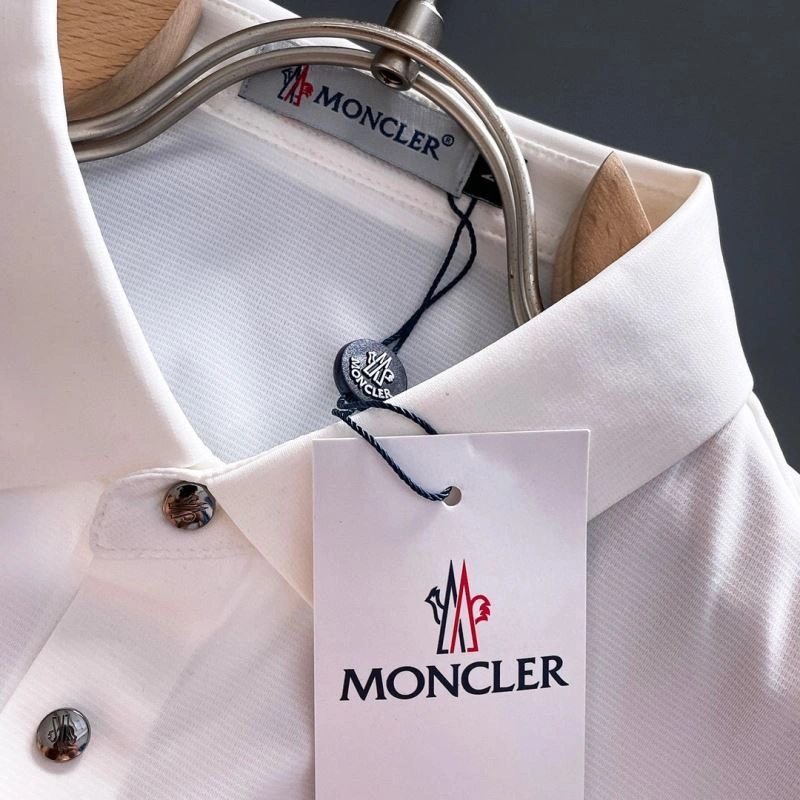 Moncler T-Shirts Sustainable 143682