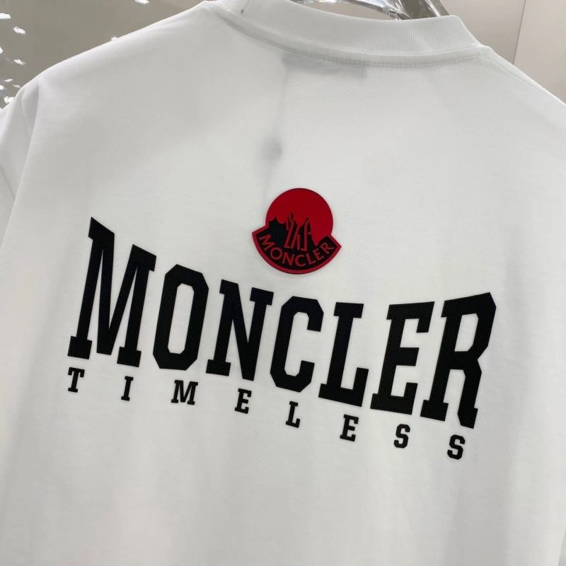 RelaxedFit Moncler T-Shirts 139814