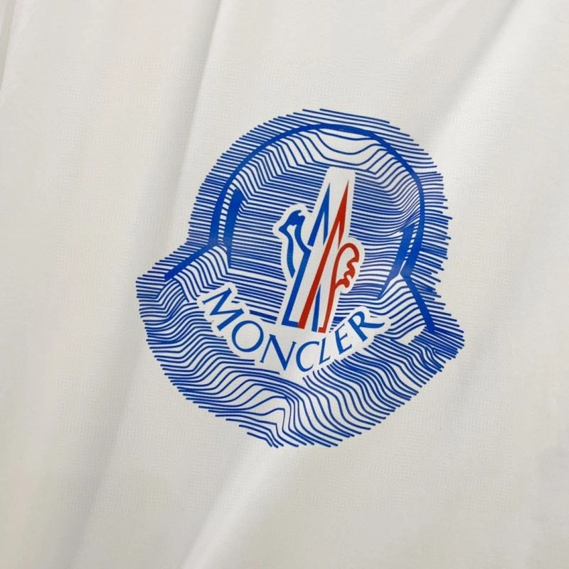 Comfortable Moncler T-Shirts 139807