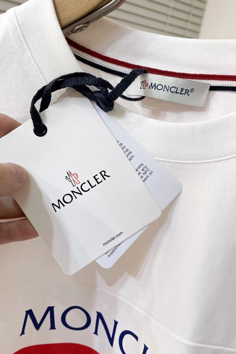 Moncler T-Shirts OnTrend 143170