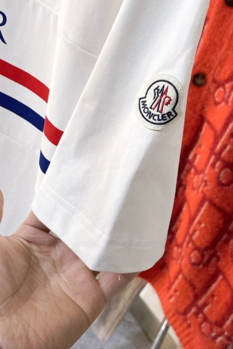 Moncler T-Shirts OnTrend 143170