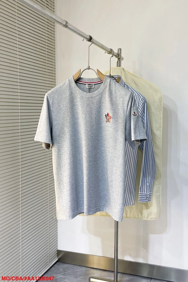 Moncler T-Shirts TravelReady 143166