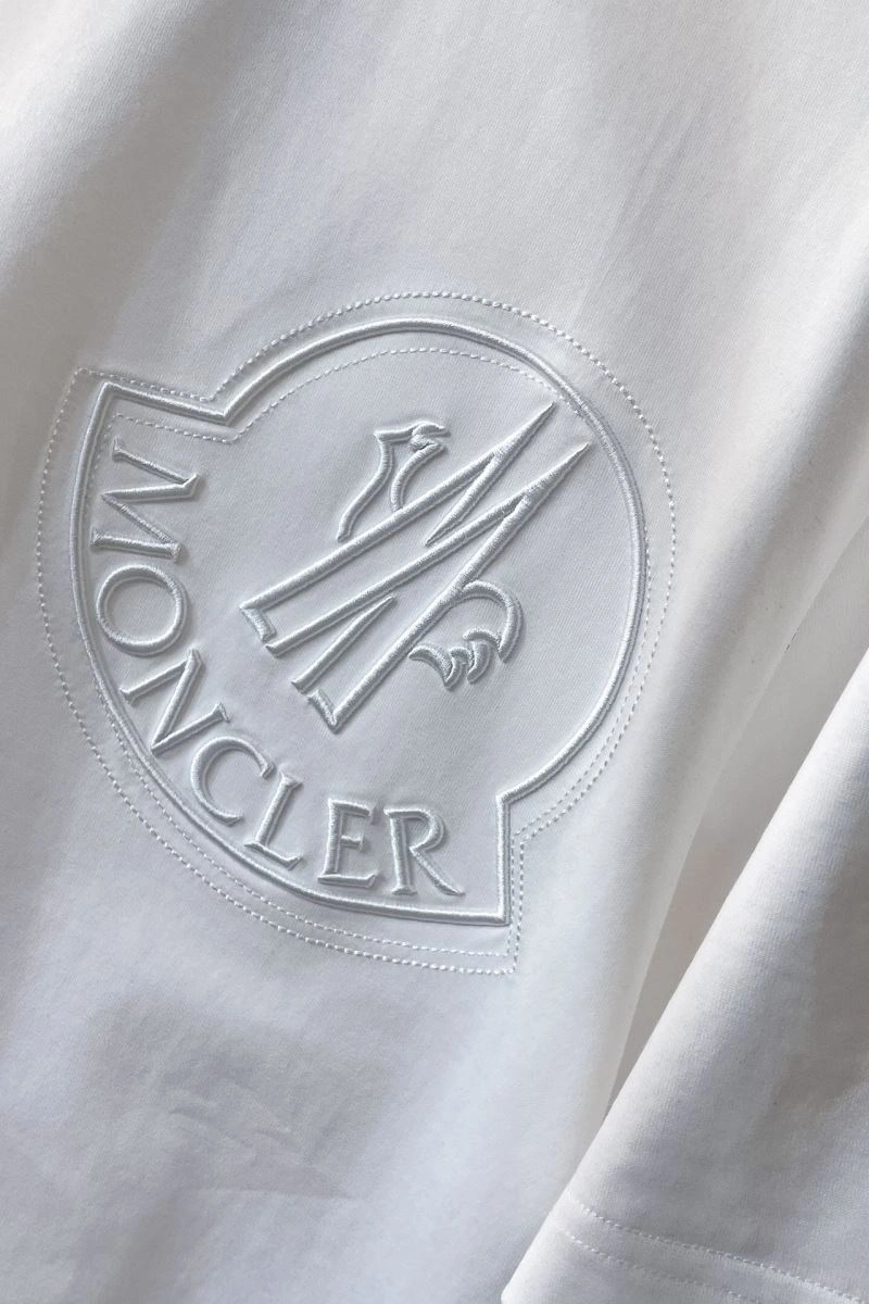 Moncler T-Shirts Upgraded 143159