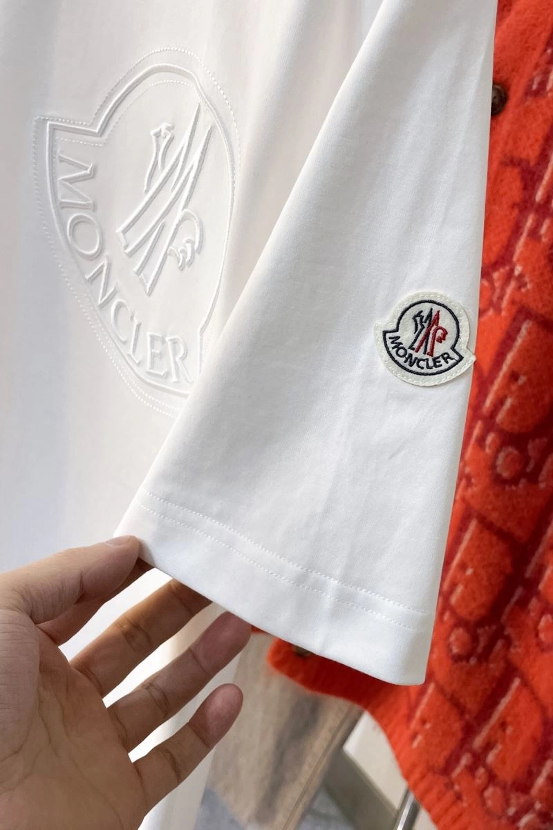 Moncler T-Shirts Upgraded 143159