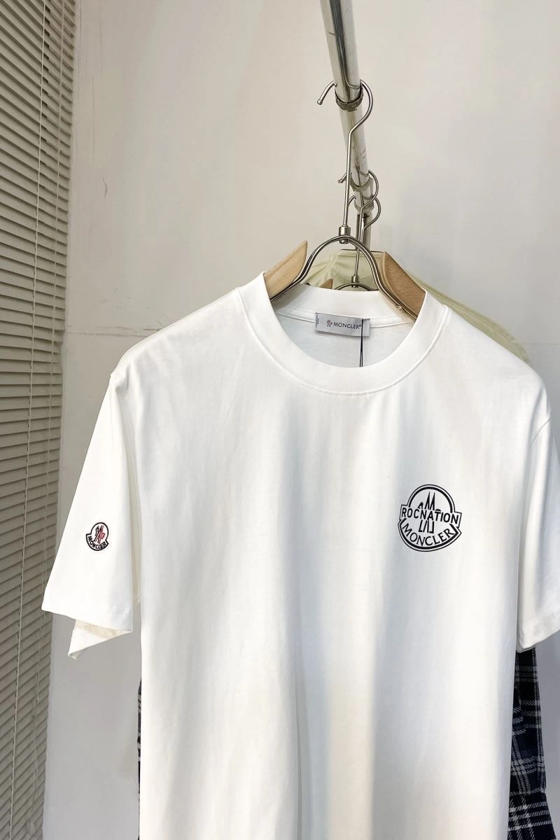Reliable Moncler T-Shirts 143148