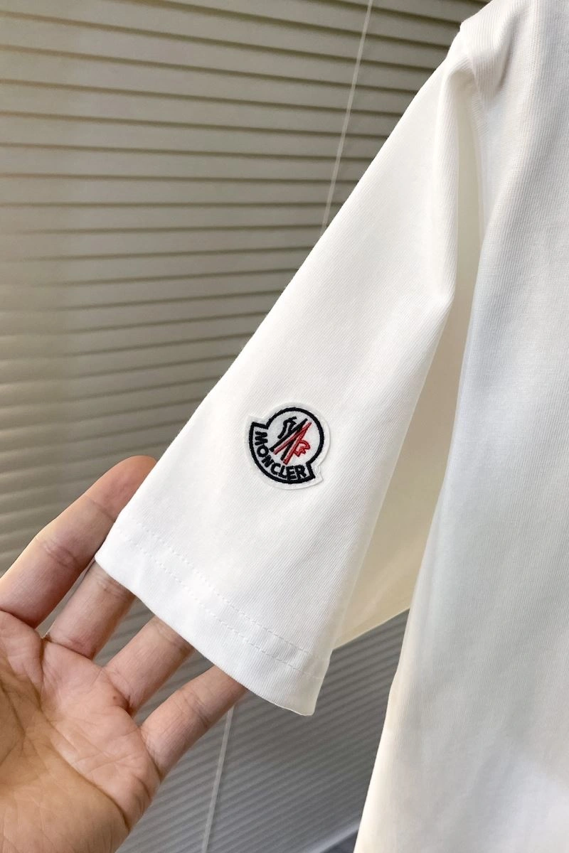 Reliable Moncler T-Shirts 143148