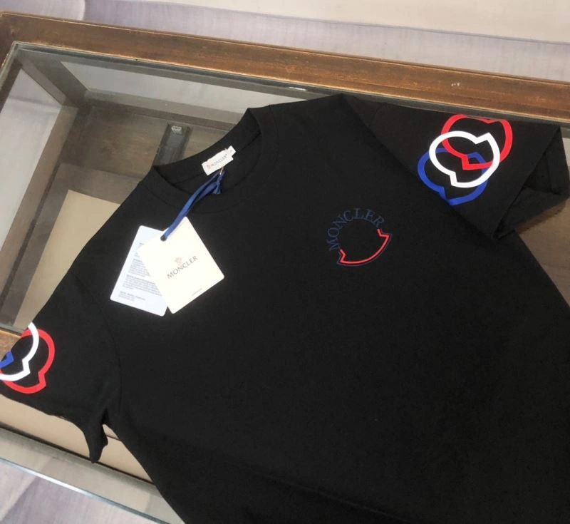 TimelessDesign Moncler T-Shirts 143152