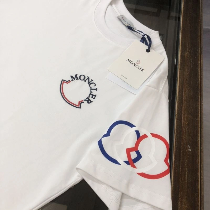Moncler T-Shirts Timeless 143150