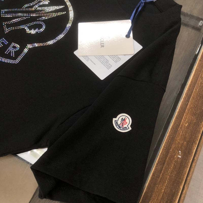Moncler T-Shirts Sporty 143147