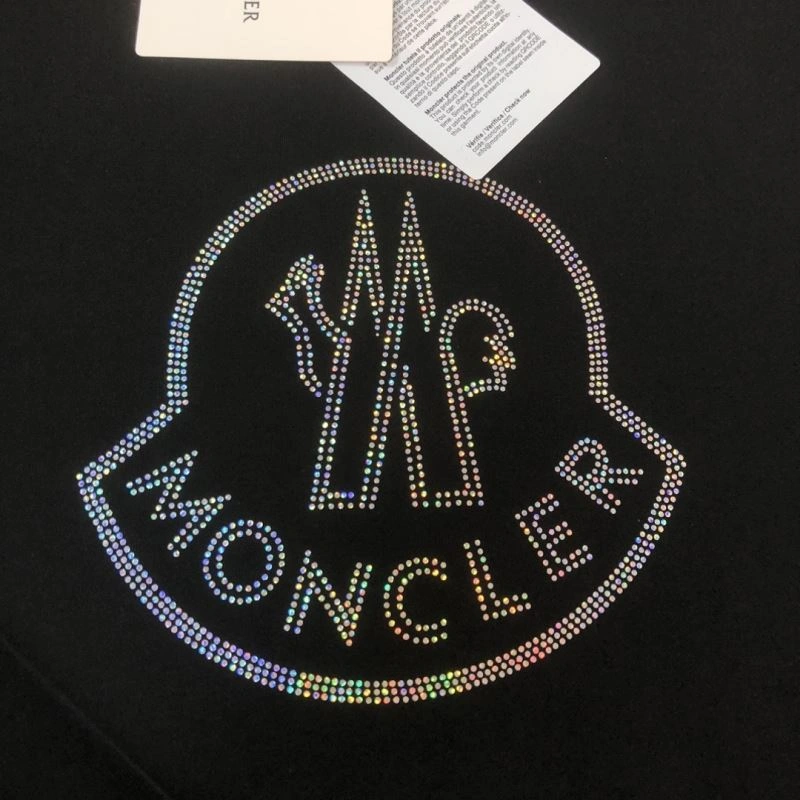 Moncler T-Shirts Sporty 143147
