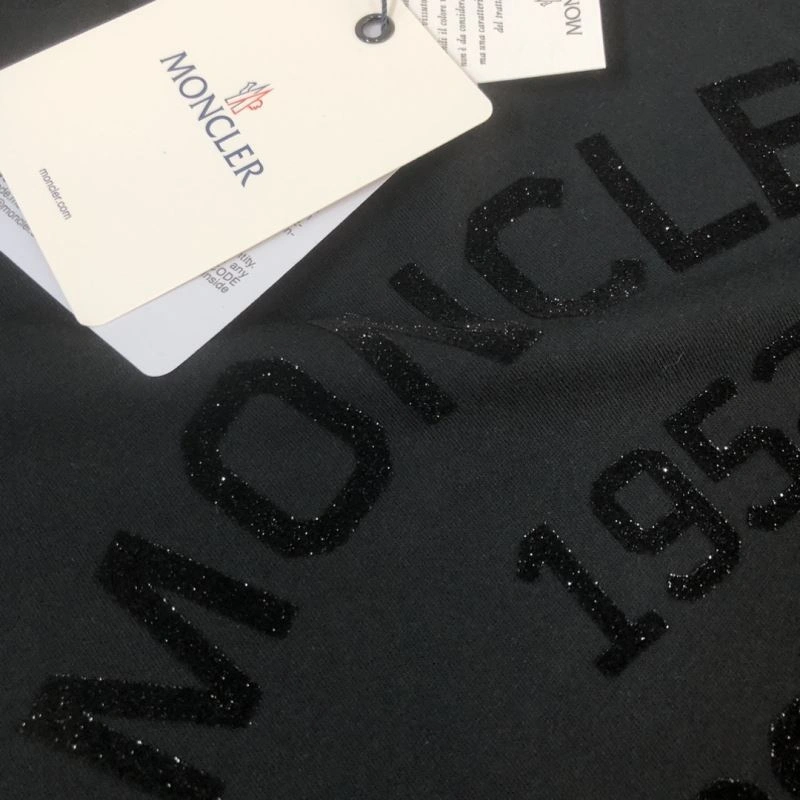 Popular Moncler T-Shirts 143143