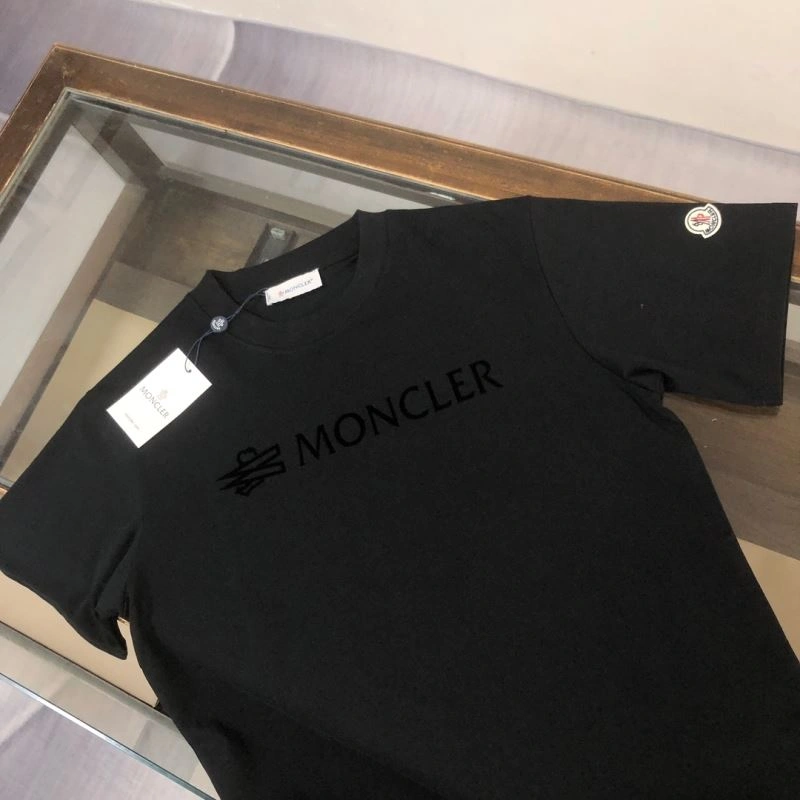 Sustainable Moncler T-Shirts 143134