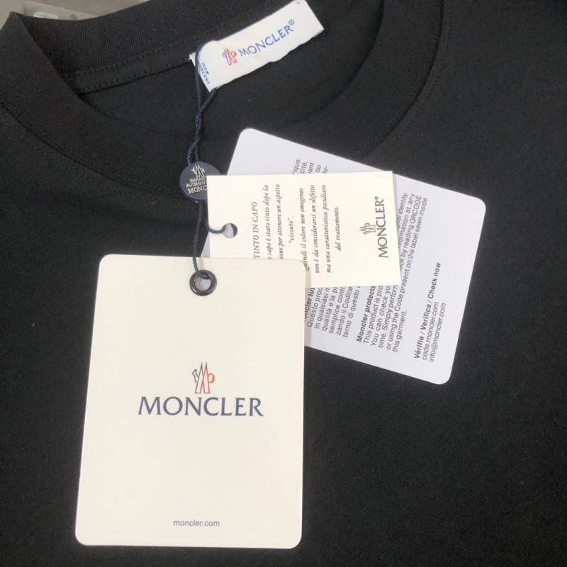 Moncler T-Shirts OdorResistant 143130