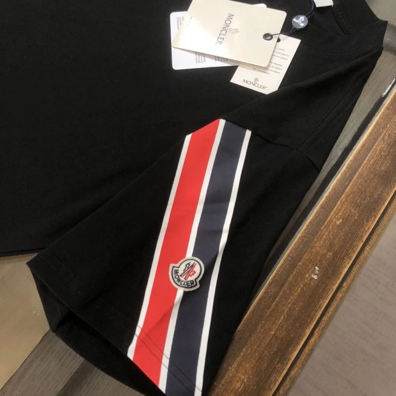 Moncler T-Shirts OdorResistant 143130