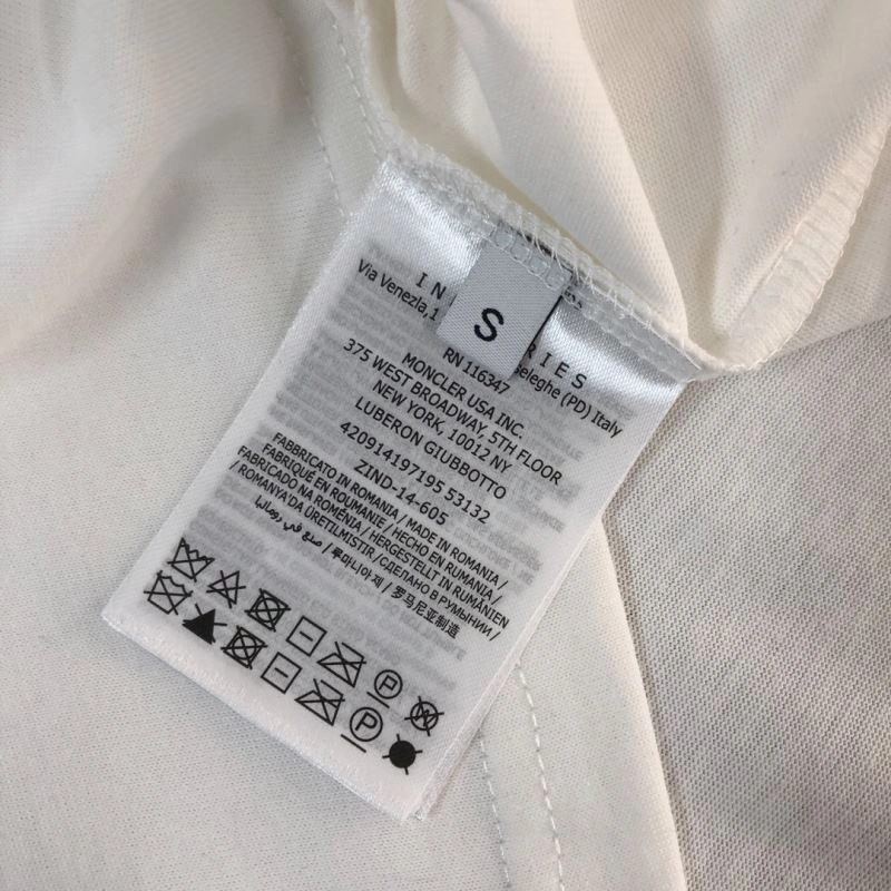 Timeless Moncler T-Shirts 143127