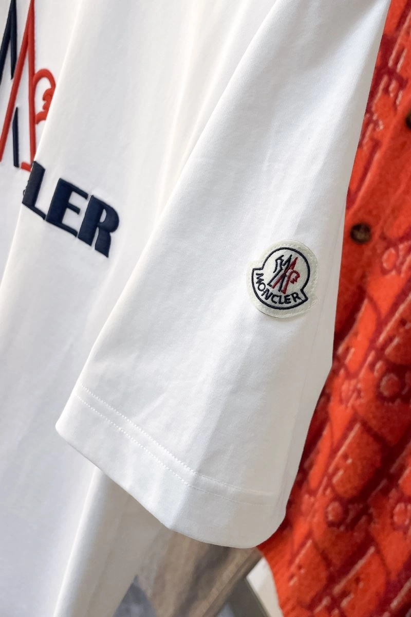 RelaxedFit Moncler T-Shirts 143125