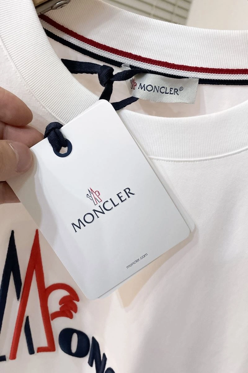 RelaxedFit Moncler T-Shirts 143125