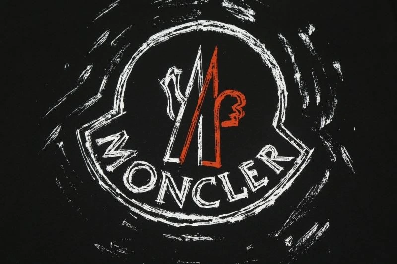 Moncler T-Shirts Refined 143121
