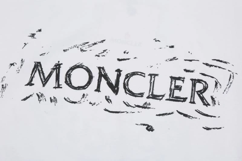 Moncler T-Shirts Snug 143135