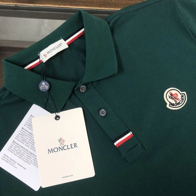 Premium Moncler T-Shirts 143122
