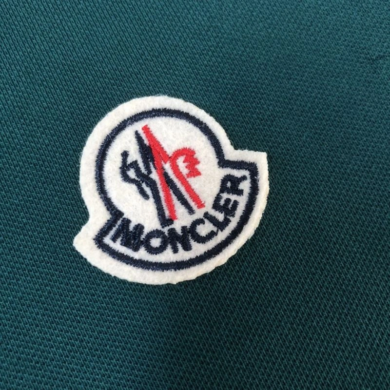 Premium Moncler T-Shirts 143122