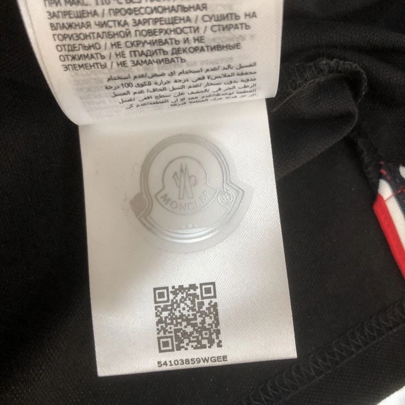 Moncler T-Shirts OdorResistant 143117
