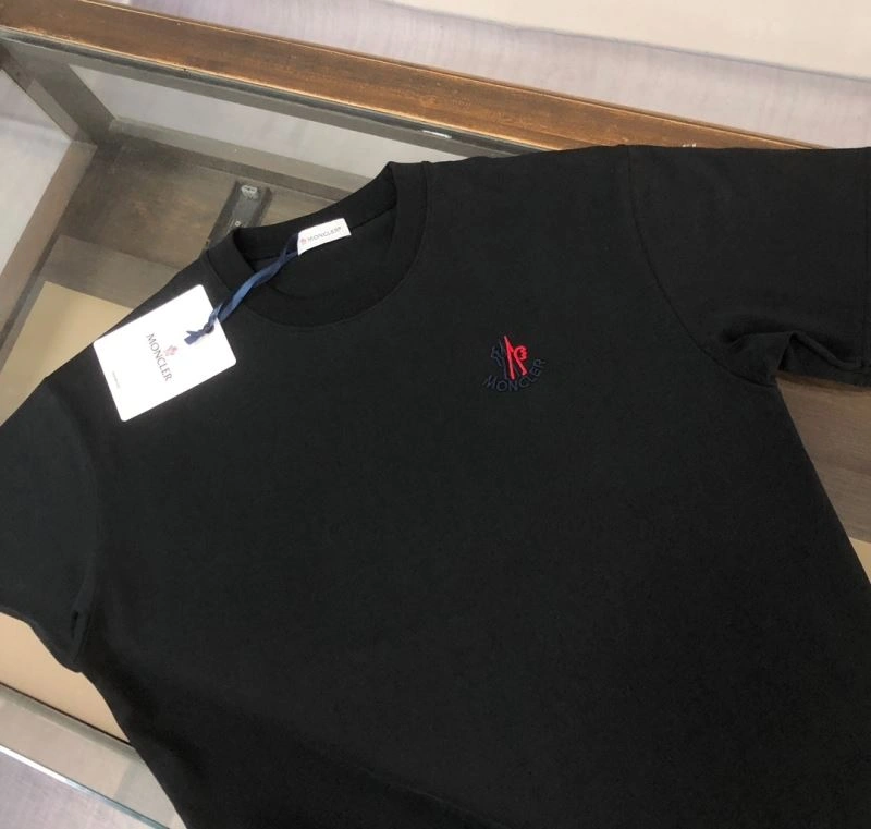 AllSeason Moncler T-Shirts 143120