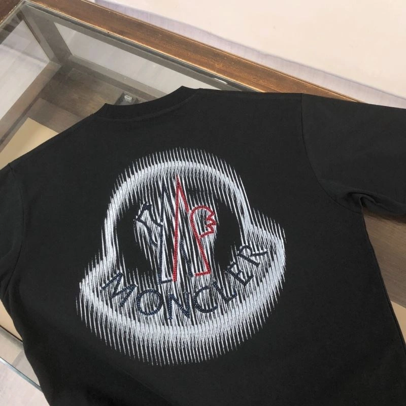 AllSeason Moncler T-Shirts 143120