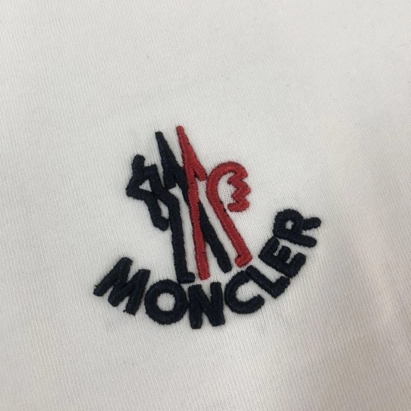 Moncler T-Shirts Elegant 143115