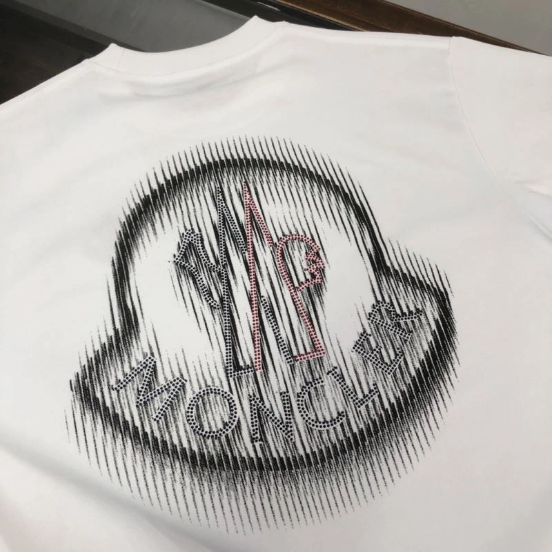 Moncler T-Shirts Elegant 143115