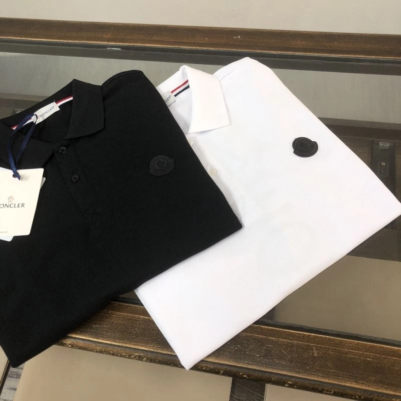 Moncler T-Shirts Sporty 143138