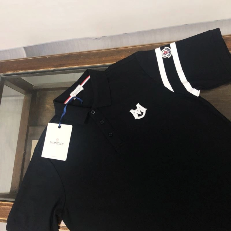 Moncler T-Shirts FashionForward 143112